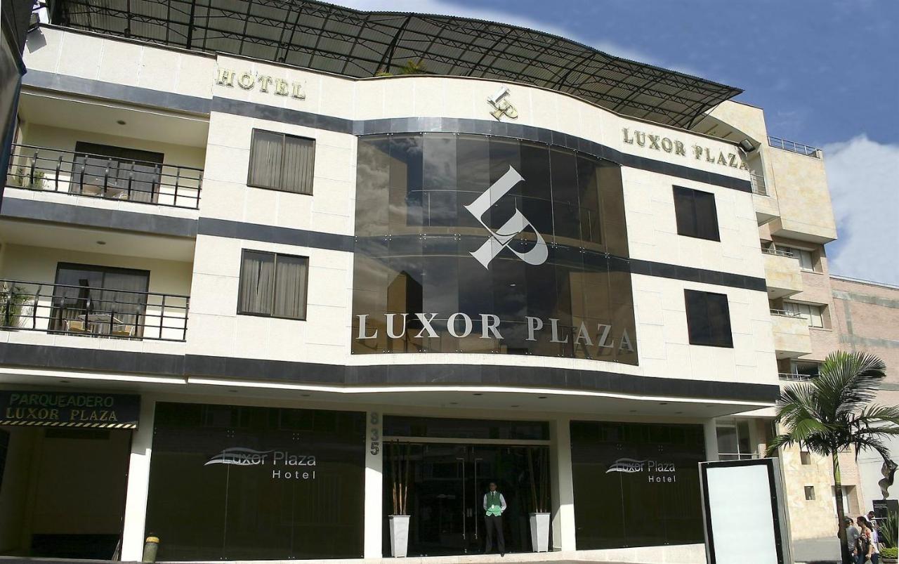 Hotel Luxor Pereira Buitenkant foto