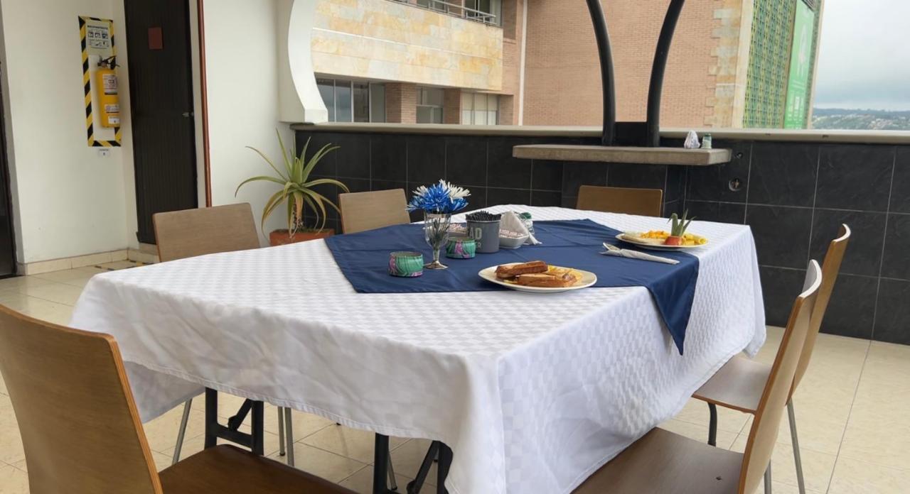 Hotel Luxor Pereira Buitenkant foto