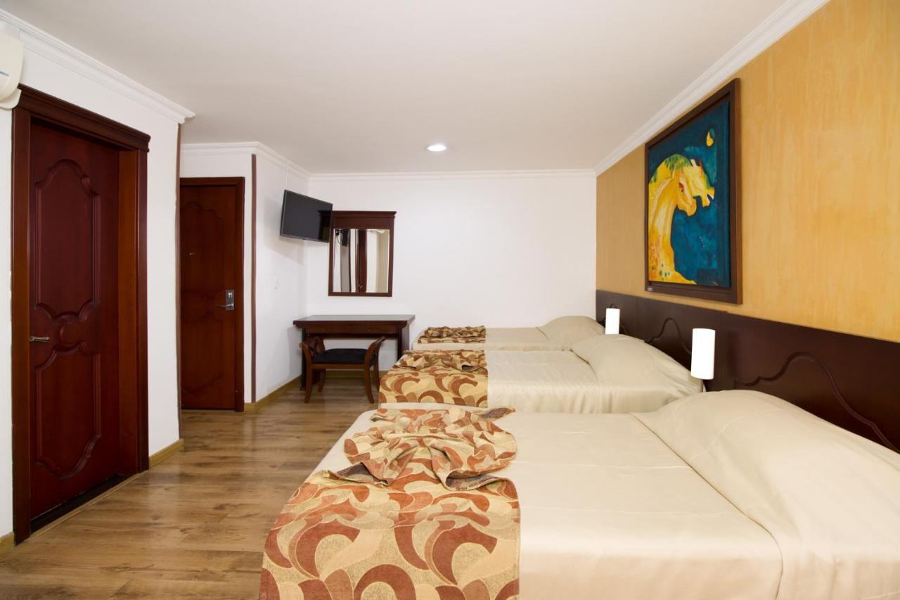 Hotel Luxor Pereira Buitenkant foto