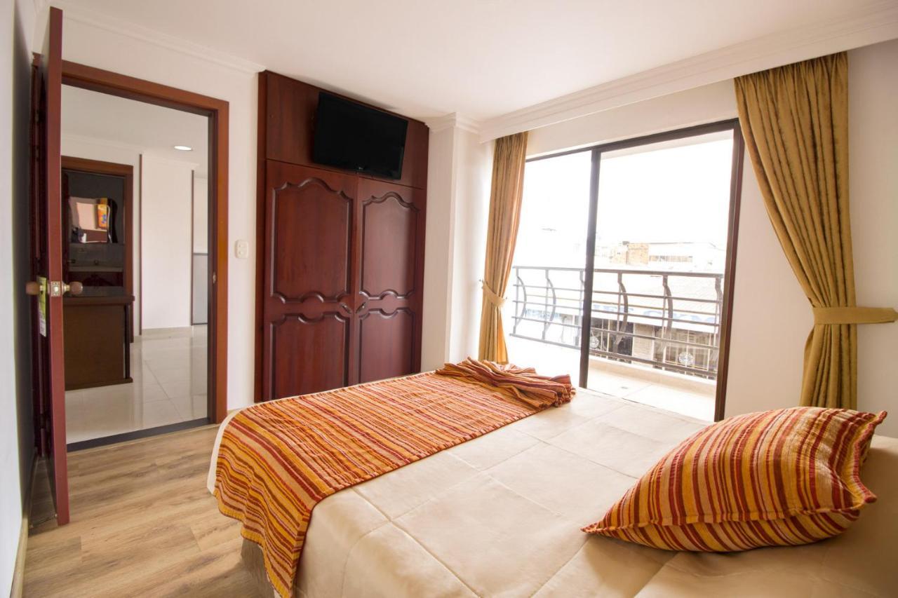 Hotel Luxor Pereira Buitenkant foto
