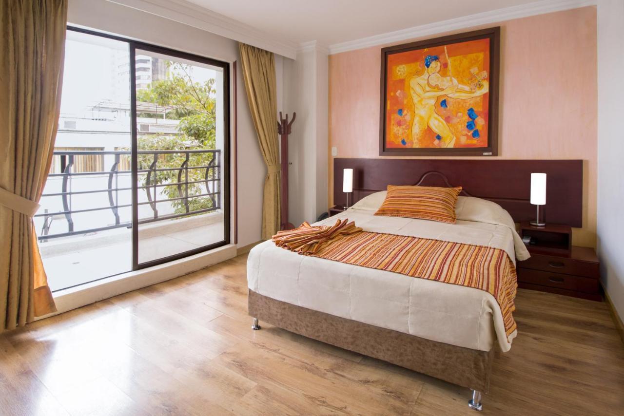 Hotel Luxor Pereira Buitenkant foto