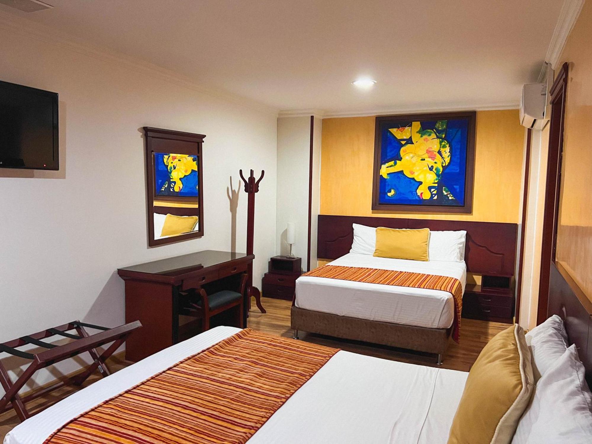 Hotel Luxor Pereira Buitenkant foto